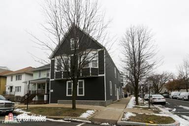 Main picture of 2956 N Spaulding Ave