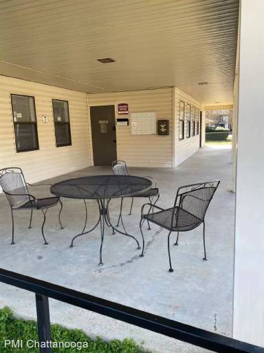 Main picture of 500 Cumberland Ave