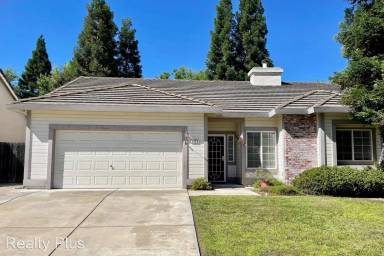 Main picture of 1805 Nighthawk Cir
