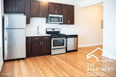 Main picture of 4050 N Milwaukee Ave Apartments