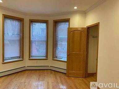 Main picture of 1860 W 8th St