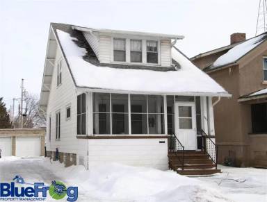 Main picture of 247 Marquette St