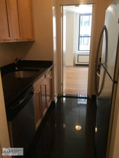 Main picture of 247 W 87th St