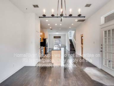 Main picture of 15783 Spectrum Dr