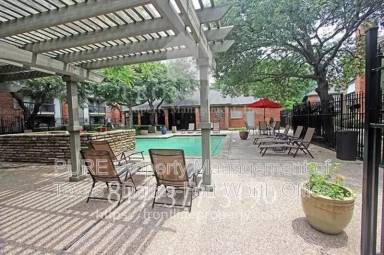 Main picture of Cimarron Court Condominiums