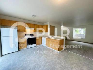 Main picture of 2615 2619 125 Ave