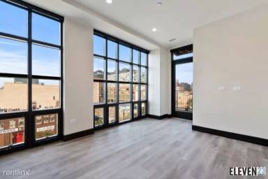 Main picture of 1123 W Randolph St