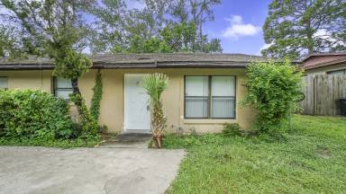 Main picture of 6750 NE 7th St