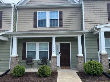 Main picture of 1946 Kennington Park Rd