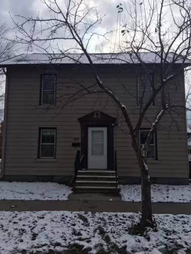 Main picture of 405 W Howard St