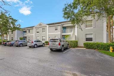 Main picture of 12131 Summergate Cir