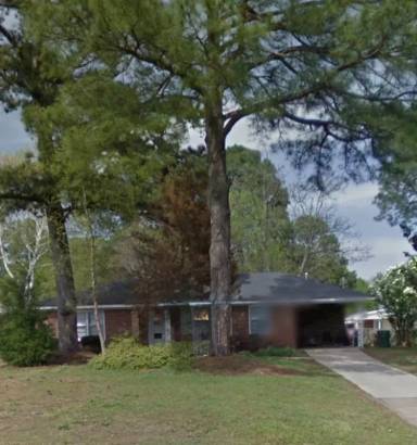 Main picture of 525 Karen Rd