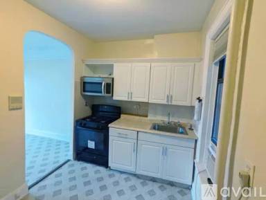 Main picture of 12 Bleecker St
