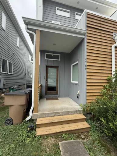 Main picture of 2166 Byrum Ave