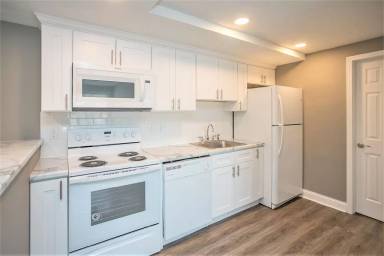 Main picture of 21930 Sheldon Rd