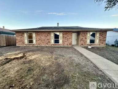 Main picture of 3101 Silverdale Ln