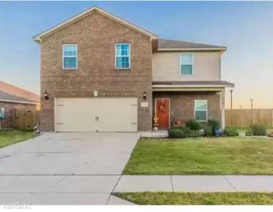 Main picture of 115 Houston Pl