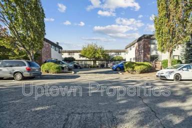 Main picture of Executive Arms Apartments