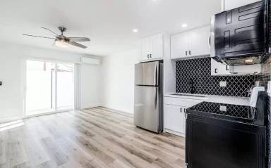 Main picture of 3968 Alabama St