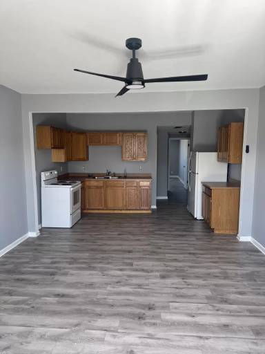 Main picture of 1453 Broadway