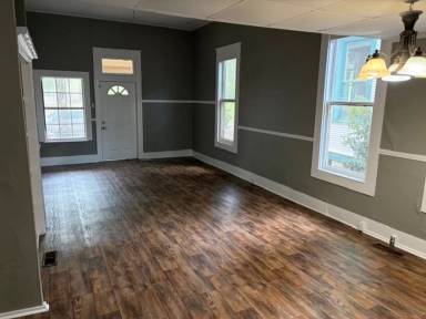 Main picture of 419 Boulevard St