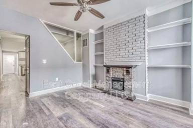 Main picture of 1253 Sargeant St