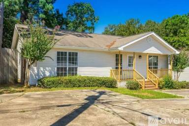 Main picture of 1304 N 31st Ave