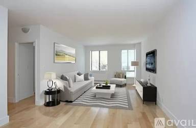 Main picture of 800 9th Ave
