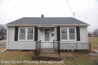 Main picture of 210 3rd Ave E