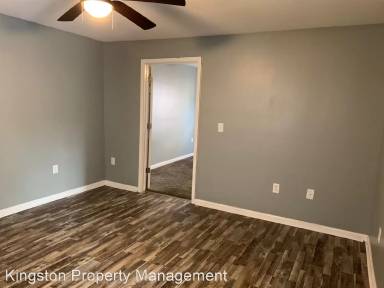 Main picture of 419 1/2 Owenton Ave