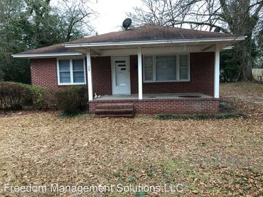 Main picture of 300 Cannon Dr