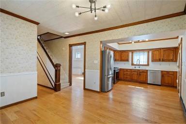 Main picture of 6026 Sawyer St