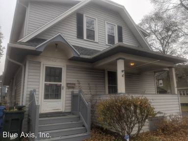 Main picture of 710 Grand Ave
