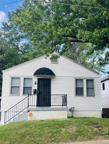 Main picture of 6531 Leschen Ave