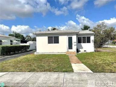 Main picture of 1002 S 27th Ave
