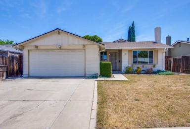 Main picture of 496 Safari Dr