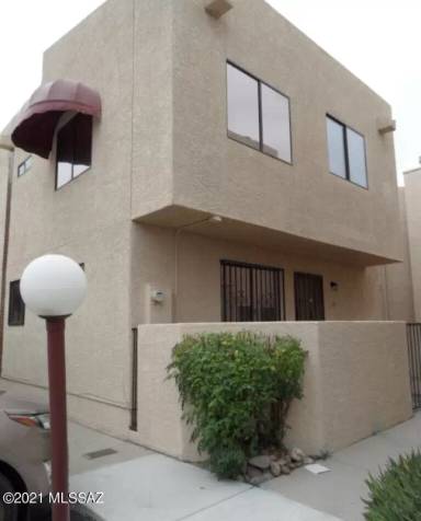 Main picture of 108 E Pastime Rd