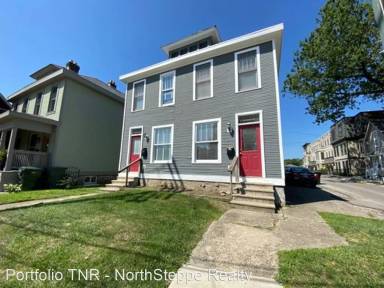 Main picture of 1153 Summit St