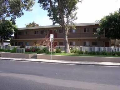 Main picture of 520 E Clara St