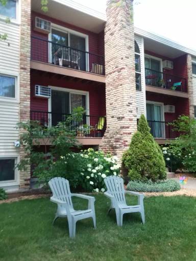 Main picture of 3246 Douglas Dr N