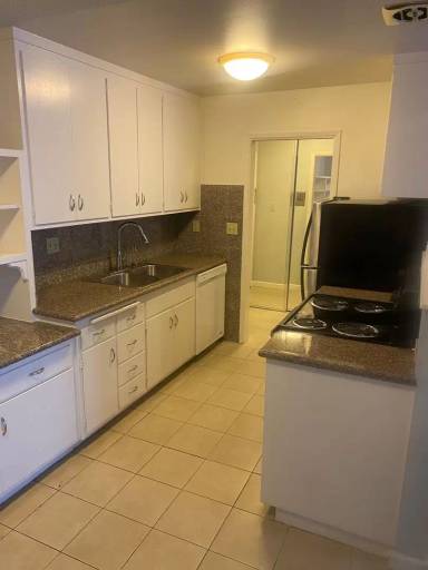Main picture of 220 Athol Ave