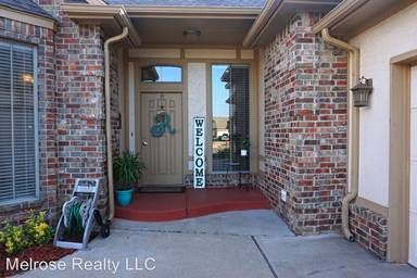 Main picture of 804 Longmeadow Ct
