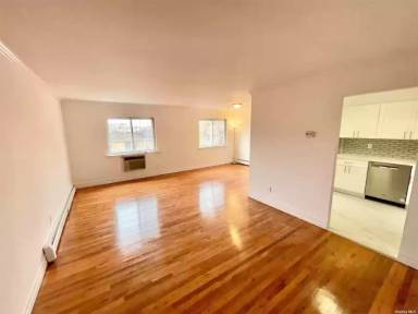 Main picture of 9935 63rd Rd
