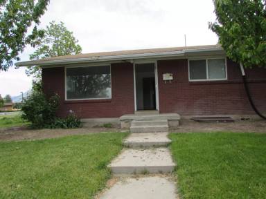 Main picture of 8231 S Jackson St