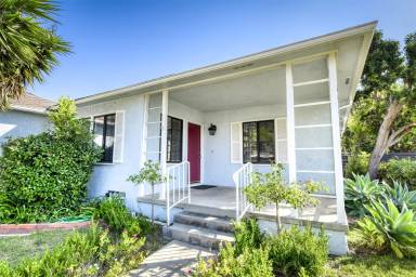 Main picture of 3642 Clark Ave