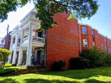 Main picture of 3001 Monument Ave