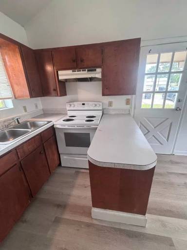 Main picture of 819 Cajundome Blvd