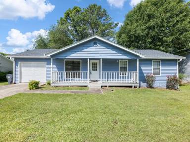 Main picture of 296 Kingsport Dr
