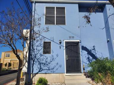 Main picture of 911 Vance Jackson Rd