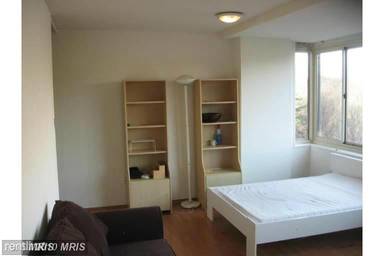Main picture of 4000 Tunlaw Condo